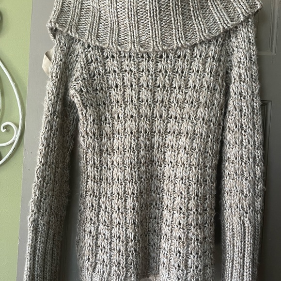 Yansi Fugel Gray Cowl Neck Sweater with Suede Ribbon Detail - Picture 6 of 9